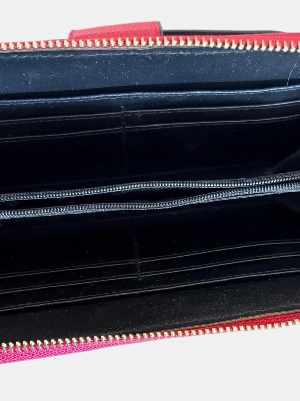 Preppy Minimalist Red Pebbled Faux Leather Zipper Wristlet Wallet Clutch